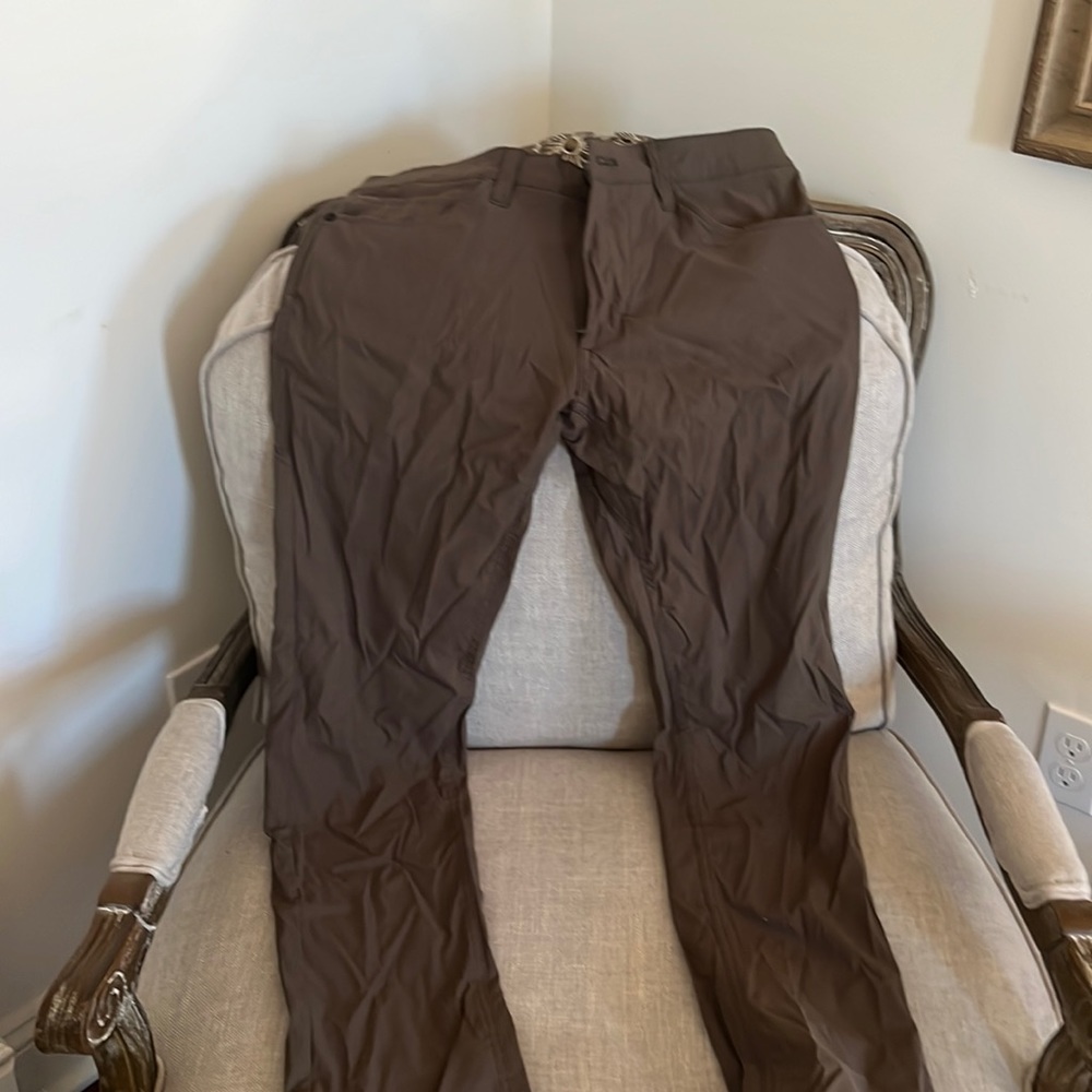 Kenneth Cole pants brown